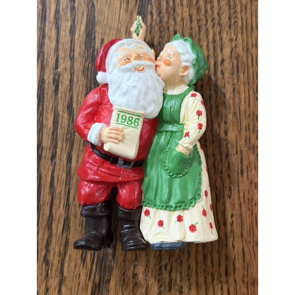 1986 Mr Mrs Santa Claus #1 In Series Merry Mistletoe Time Christmas Ornament